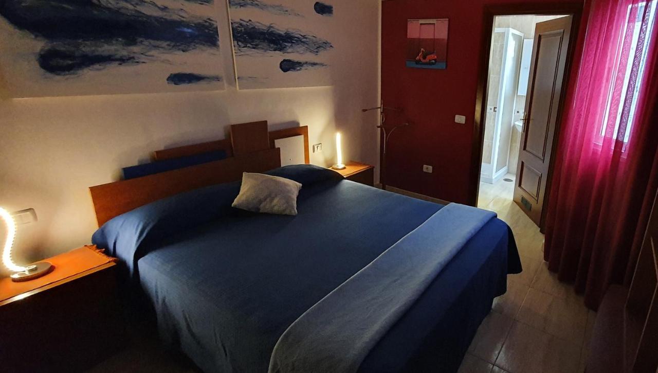 Habitación Doble con baño privado en Tenerife, Canary Islands San Cristóbal de La Laguna Exterior foto
